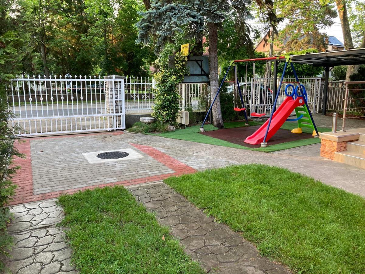 Balaton Vendeghaz Apartment Siofok Ngoại thất bức ảnh